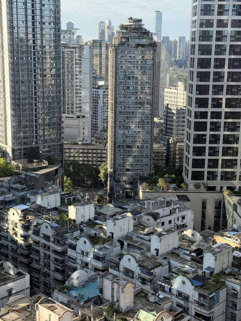 Besuch von 2 Universitäten in Chongqing