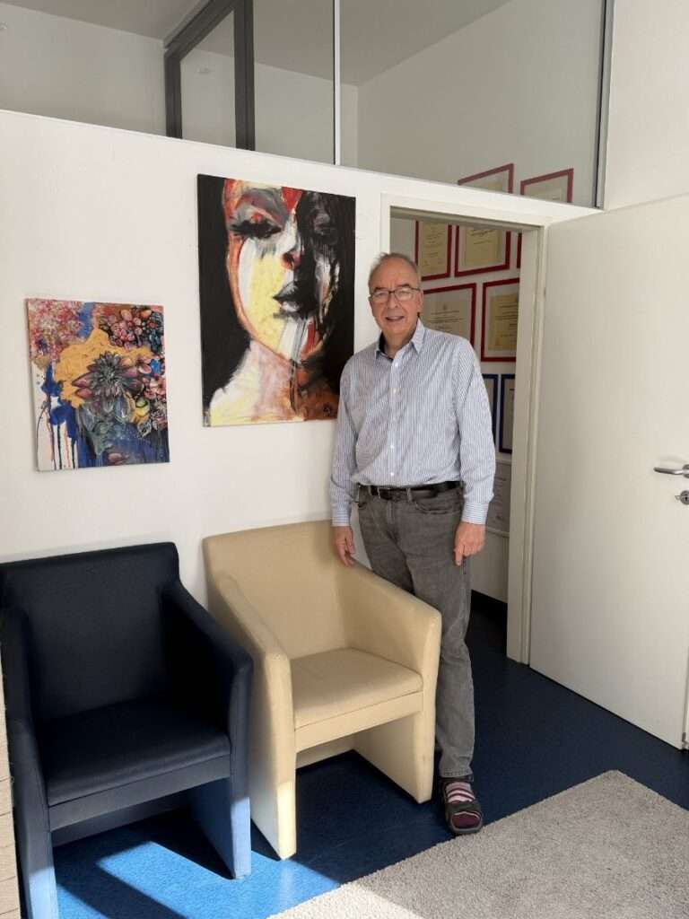 Junges Multitalent stellt aus – phantastische neue Bilder