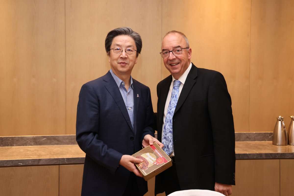 Wissenschaftlich-klinische Diskussion in Peking